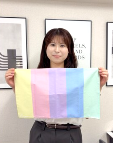 パーソナルカラー診断でブルベ夏・ライトサマー、骨格ストレート、顔タイプソフトエレガントと診断されたお客様